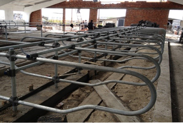 <span style="font-weight: bold;">Стойловое оборудование и системы поения</span>